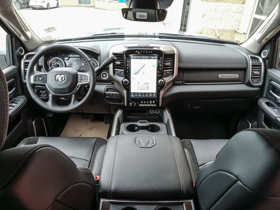 2024 Ram 3500 LARAMIE, 6.7L CUMMINS TURBO DIESEL I-6, 12 UCONNECT 5 W/ NAV, HTD/VEN FRONT SEATS, SUNROOF, 17SPKR HARMAN/KARDON PREMIUM SOUND-22