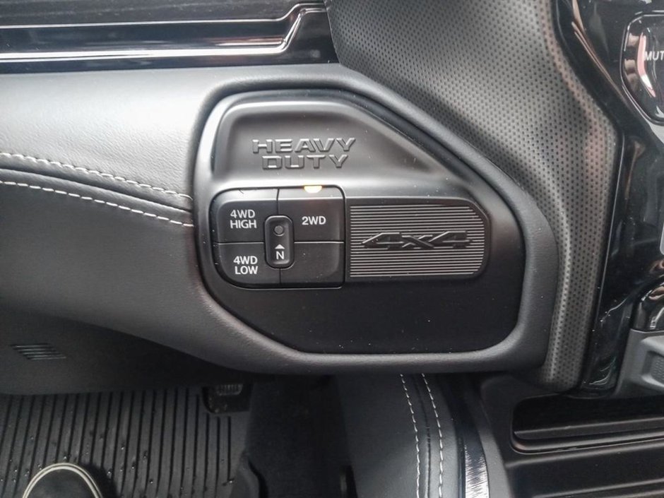 2024 Ram 3500 LIMITED, 6.7L CUMMINS TURBO DIESEL I6, 12 UCONNECT 5 W/NAV, 360 CAMERA, ADAPTIVE CRUISE, REAR AUTO-LEVELLING AIR SUSPENSION-17