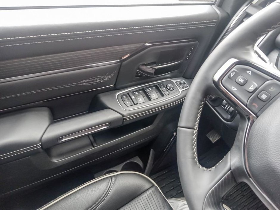 2024 Ram 3500 LIMITED, 6.7L CUMMINS TURBO DIESEL I6, 12 UCONNECT 5 W/NAV, 360 CAMERA, ADAPTIVE CRUISE, REAR AUTO-LEVELLING AIR SUSPENSION-16