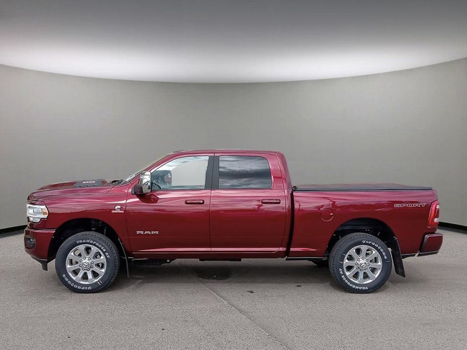 2024 Ram 3500 LARAMIE IN RED PEARL EQUIPPED WITH A 6.7L CUMMINS TURBO DIESEL I6 , 4X4 , 6SPD AUTO , SUNROOF , REAR AUTO LEVELLING AIR SUSPENSI-2