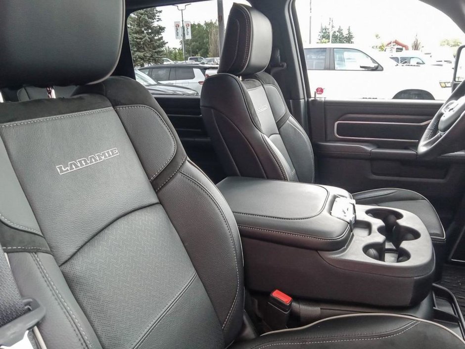 2024 Ram 3500 LARAMIE IN RED PEARL EQUIPPED WITH A 6.7L CUMMINS TURBO DIESEL I6 , 4X4 , 6SPD AUTO , SUNROOF , REAR AUTO LEVELLING AIR SUSPENSI-20