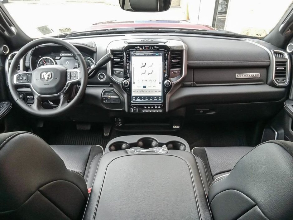 2024 Ram 3500 LARAMIE IN RED PEARL EQUIPPED WITH A 6.7L CUMMINS TURBO DIESEL I6 , 4X4 , 6SPD AUTO , SUNROOF , REAR AUTO LEVELLING AIR SUSPENSI-22