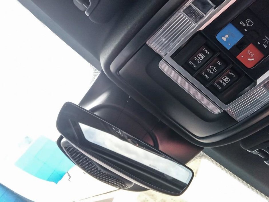 2024 Ram 3500 LARAMIE IN RED PEARL EQUIPPED WITH A 6.7L CUMMINS TURBO DIESEL I6 , 4X4 , 6SPD AUTO , SUNROOF , REAR AUTO LEVELLING AIR SUSPENSI-19