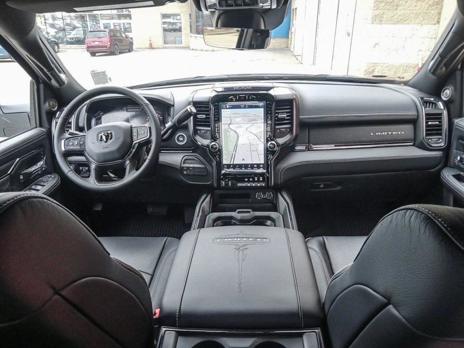 2024 Ram 3500 LIMITED NIGHT EDITION IN BRIGHT WHITE EQUIPPED WITH A 6.7L CUMMINS TURBO DIESEL I6 , 4X4 , 6SPD AUTO , SUNROOF , LIMITED LVL 1 ,-23