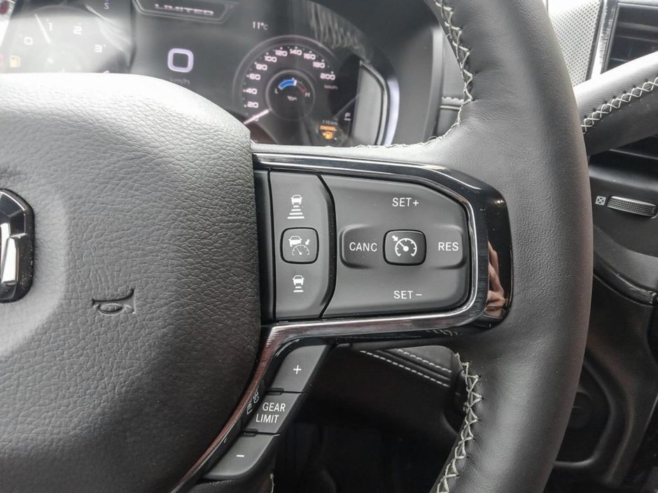 2024 Ram 3500 LIMITED NIGHT EDITION IN BRIGHT WHITE EQUIPPED WITH A 6.7L CUMMINS TURBO DIESEL I6 , 4X4 , 6SPD AUTO , SUNROOF , LIMITED LVL 1 ,-15