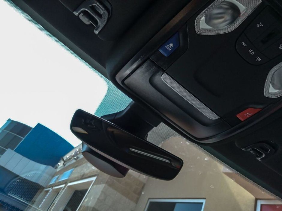 2024 Ram 3500 BIG HORN IN OMAHA ORANGE EQUIPPED WITH A 6.7L CUMMINS HO TURBO DIESEL I6 , 4X4 , 6SPD AISIN HD AUTO , 12INCH W/NAV , ALPINE AUDI-19