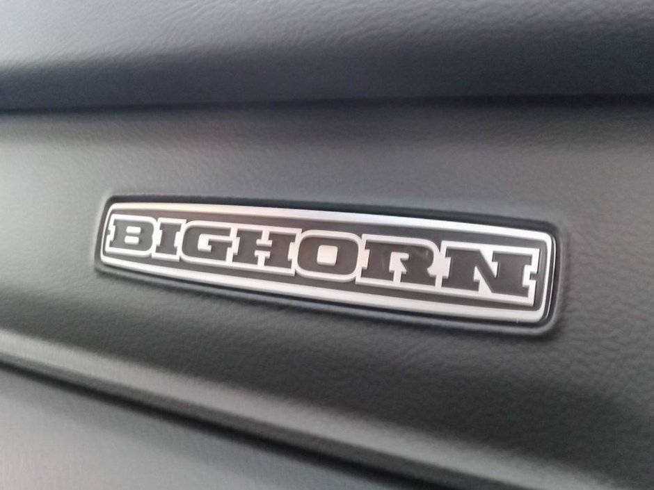 2024 Ram 3500 BIG HORN IN GRANITE METALLIC EQUIPPED WITH A 6.7L CUMMINS TURBO DIESEL , 4X4 , 6SPD AUTO , REAR AUTO LVL AIR SUSPENSION , ALPINE-24