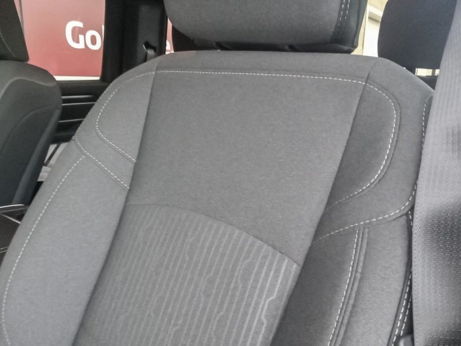 2024 Ram 3500 BIG HORN IN GRANITE METALLIC EQUIPPED WITH A 6.7L CUMMINS TURBO DIESEL , 4X4 , 6SPD AUTO , REAR AUTO LVL AIR SUSPENSION , ALPINE-18