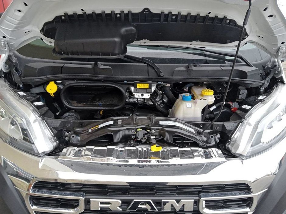 2025 Ram ProMaster Cargo Van SLT HIGH ROOF IN BRIGHT WHITE EQUIPPED WITH A 3.6L V6 , FWD , 9SPD AUTO , REAR HINGED DOORS W/FIXED GLASS , ADV CRUISE , REMOTE-12