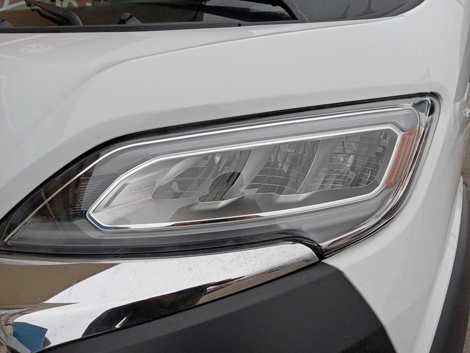 2025 Ram ProMaster Cargo Van SLT HIGH ROOF IN BRIGHT WHITE EQUIPPED WITH A 3.6L V6 , FWD , 9SPD AUTO , BACKUP CAM , FCW , APPLE CARPLAY/ANDROID AUTO , BLUETO-9