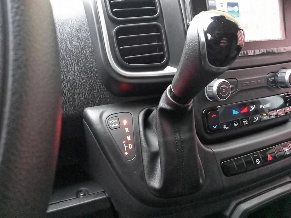 2025 Ram ProMaster Cargo Van SLT HIGH ROOF IN BRIGHT WHITE EQUIPPED WITH A 3.6L V6 , FWD , 9SPD AUTO , BACKUP CAM , FCW , APPLE CARPLAY/ANDROID AUTO , BLUETO-19