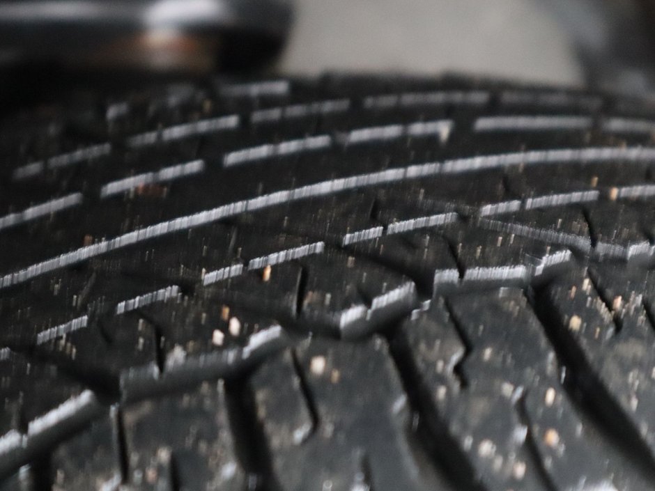 2019 Toyota 4Runner LIMITED - 4.0L, 4WD, LEATHER, NAV, SUNROOF, REMOTE START,-5