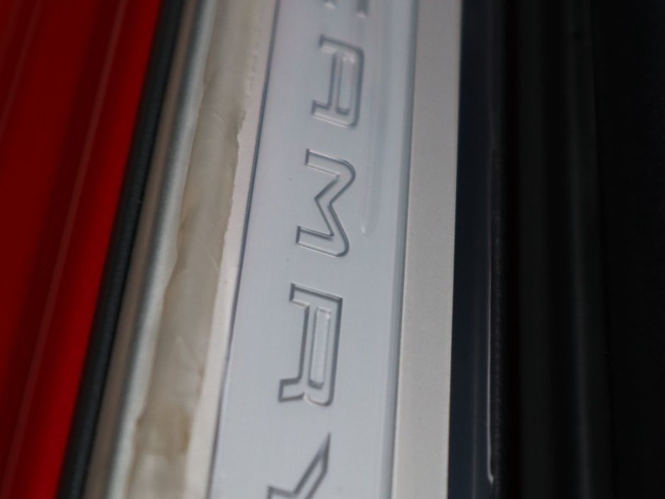 2025 Toyota Camry SE IN CHERRY RED EQUIPPED WITH A 2.5L HYBRID E4 ENGINE , FWD , CVT AUTO , SYNTHETIC LEATHER HEATED SEATS , DIGITAL DASH , BACKUP-19