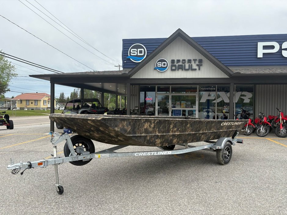 Crestliner 1860 Deluxe John Boat  2025