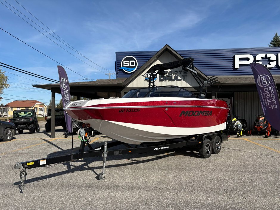2019 Moomba MAX 21'
