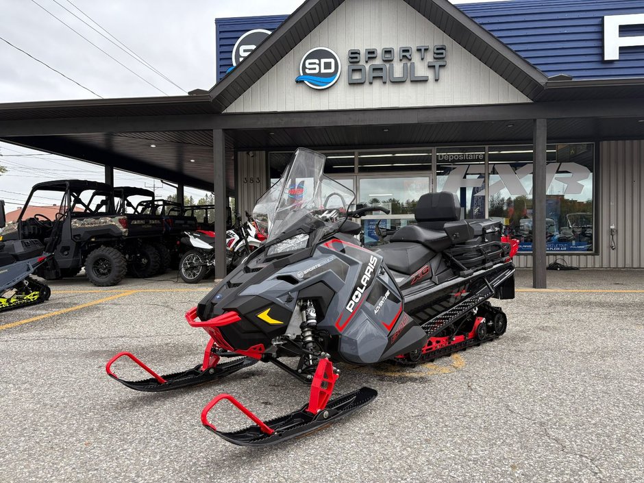 2020 Polaris 800 TITAN