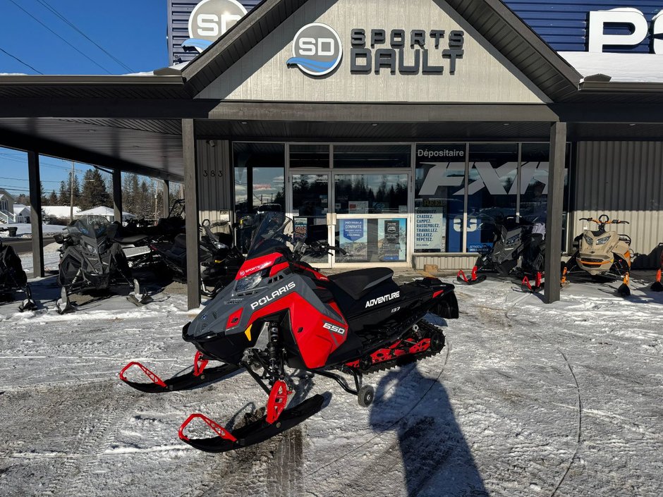 Polaris INDY ADVENTURE 137  2024