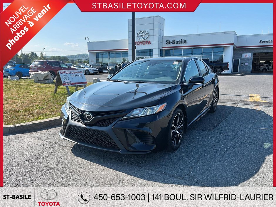 Toyota Camry SE AMÉLIORÉ TOIT OUVRANT SIÈGES/VOLANT CHAUFFANTS 2020 à Saint-Basile-Le-Grand, Québec