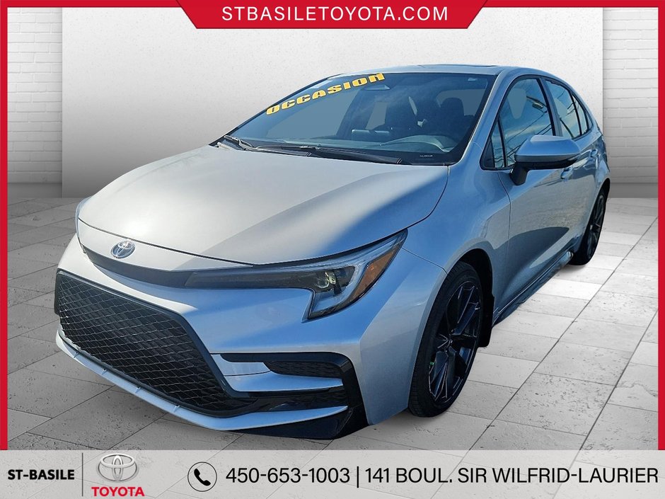 Toyota COROLLA HYBRIDE SE AWD VOLANT/SIEGES CHAUFFANTS CARPLAY 2023 à Saint-Basile-Le-Grand, Québec
