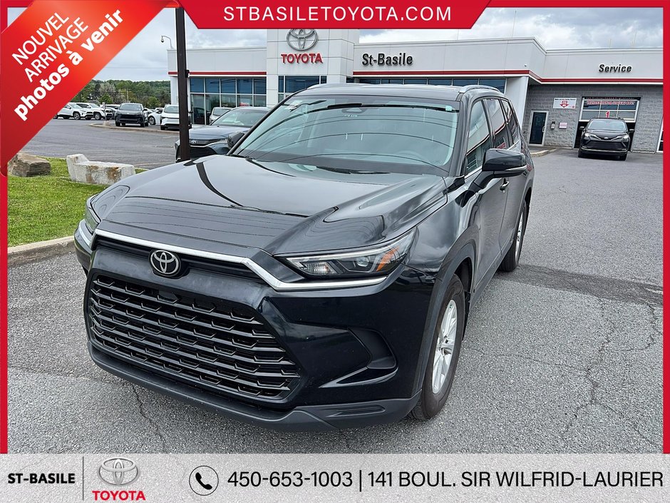 Toyota Grand Highlander XLE INTERIEUR EN CUIR SIEGES/VOLANT CHAUFFANT 2024 à Saint-Basile-Le-Grand, Québec