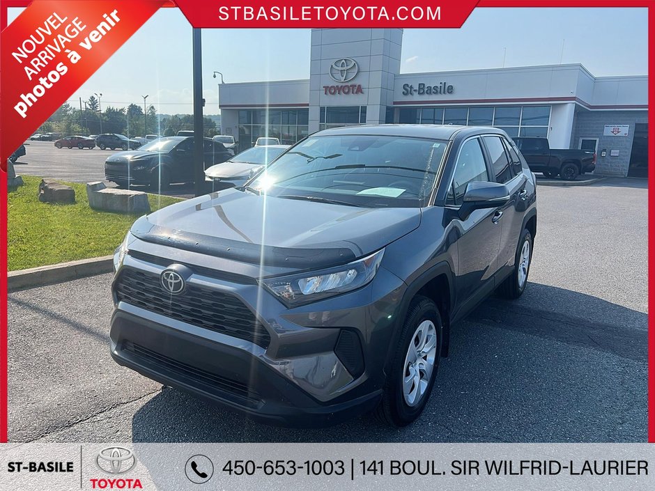 2022 Toyota RAV4 LE FWD SIEGES CHAUFFANTS CAMERA RECUL BLUETOOTH in Saint-Basile-Le-Grand, Quebec