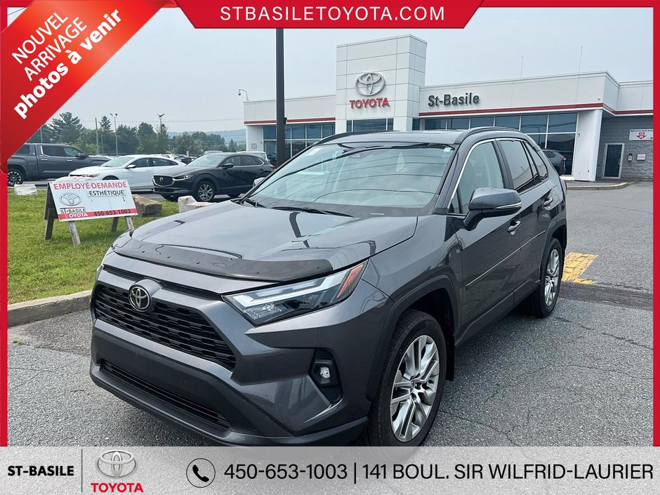 2022 Toyota RAV4 XLE PREMIUM INTÉRIEUR CUIR TOIT OUVRANT in Saint-Basile-Le-Grand, Quebec