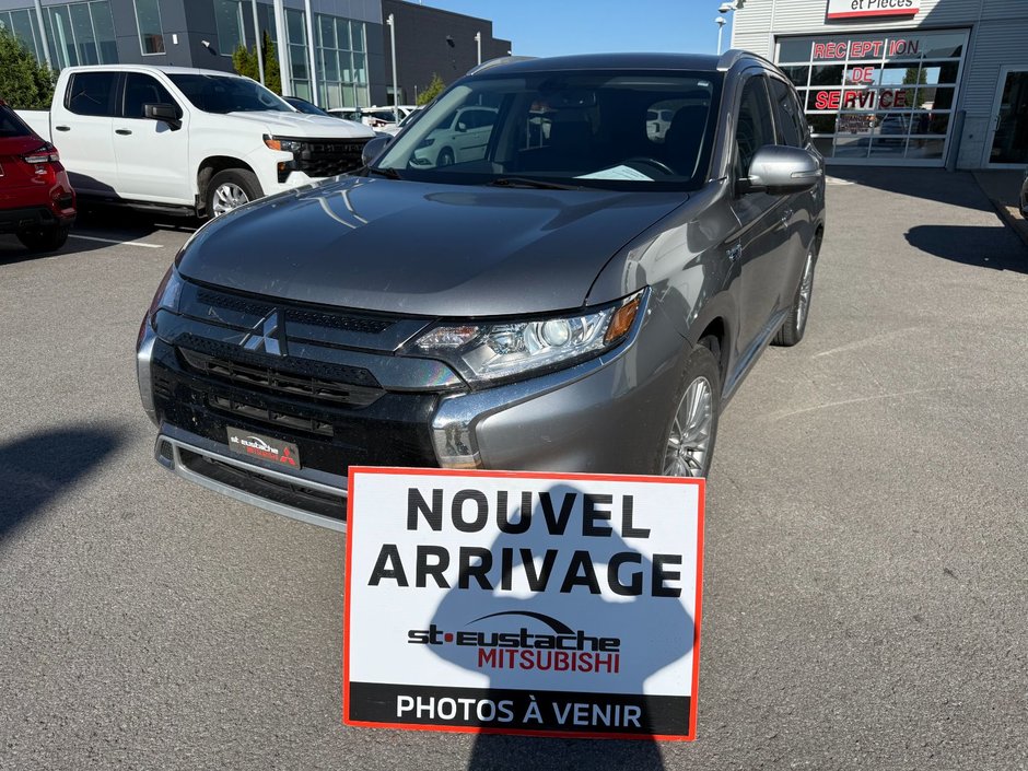 Mitsubishi OUTLANDER PHEV SE LIMITED 2019 à Saint-Eustache, Québec - w940px
