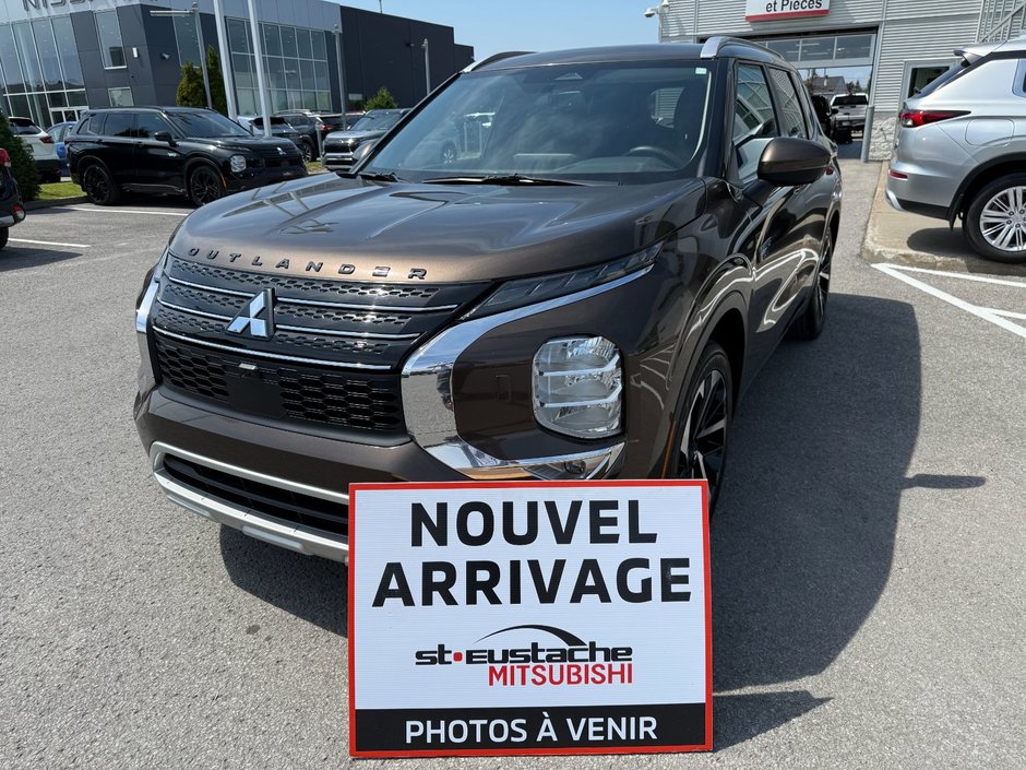 Mitsubishi OUTLANDER PHEV SEL**S-AWC**TAUX À PARTIR DE 0.9%**TOIT**CUIR**NAV 2023 à Saint-Eustache, Québec - w940px
