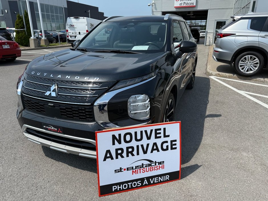 Mitsubishi Outlander Plug-In Hybrid SEL**S-AWC**TAUX À PARTIR DE 0.9%**TOIT**CUIR**NAV 2024 à Saint-Eustache, Québec - w940px