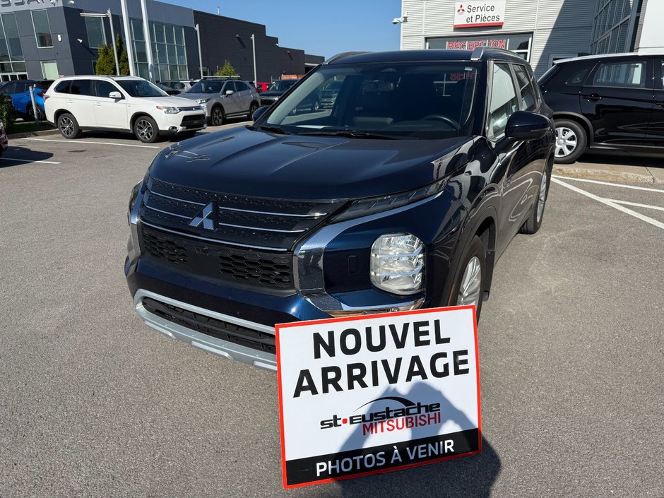 2024 Mitsubishi Outlander Plug-In Hybrid LE*CUIR/SUÈDE*ATTACHE REMORQUE in Saint-Eustache, Quebec - w940px