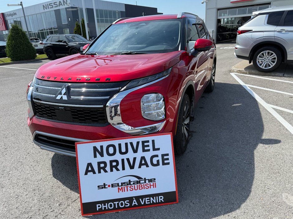 2025 Mitsubishi Outlander SEL**S-AWC**TAUX À PARTIR DE 0.9%**CUIR**TOIT**NAV in Saint-Eustache, Quebec - w940px