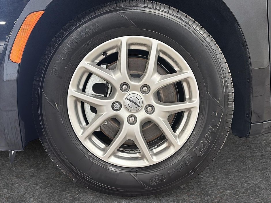 Chrysler Grand Caravan SXT 2024-5