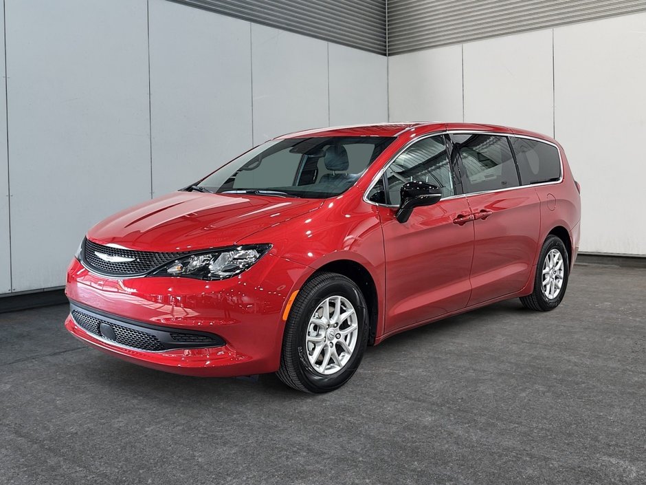 2025 Chrysler Grand Caravan SXT in Saint-Hyacinthe, Quebec