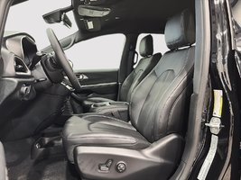 2026 Chrysler Grand Caravan SXT-12