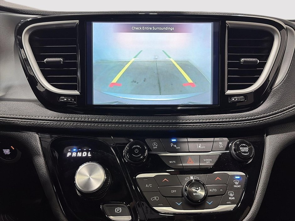 Chrysler Pacifica Touring-L Apparence S 2024-14