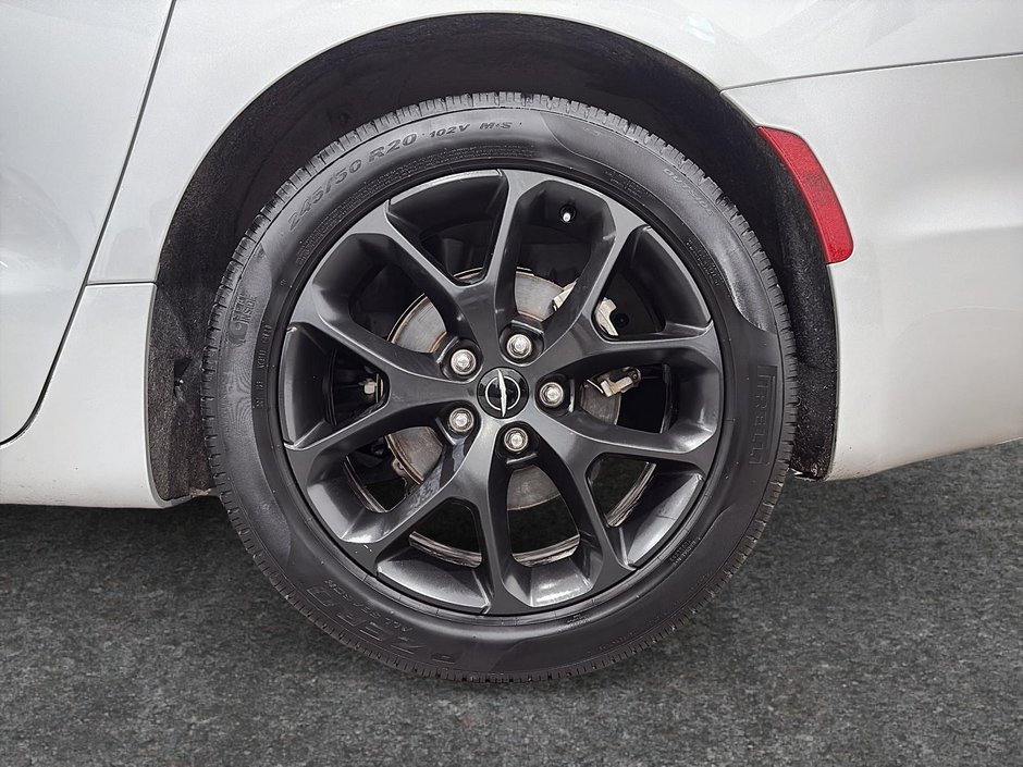 2024 Chrysler Pacifica Touring-L Apparence S-6