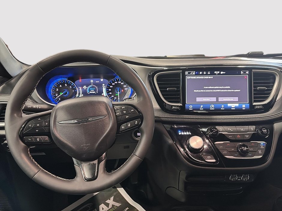 2024 Chrysler Pacifica Touring-L Apparence S-8