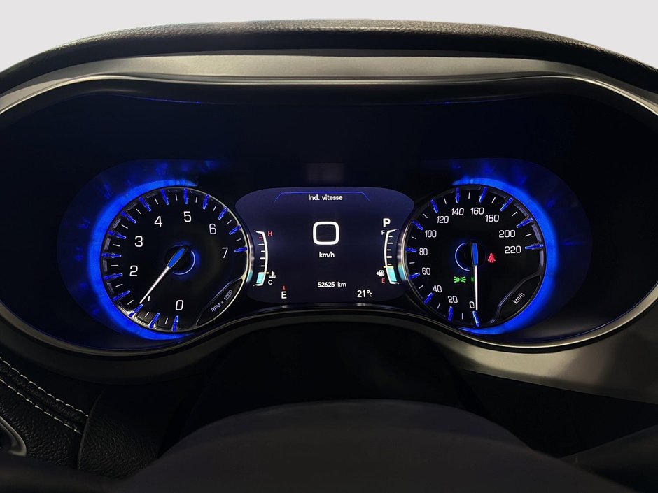 Chrysler Pacifica Limited 2025-11