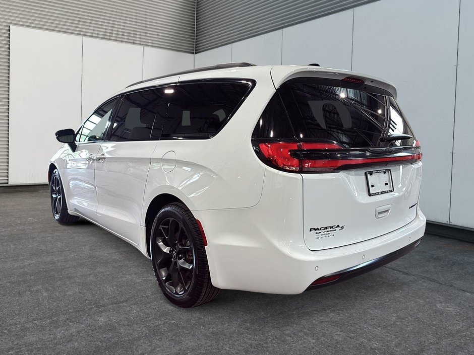 Chrysler Pacifica Limited 2025-3