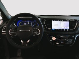 2027 Chrysler Pacifica SELECT-9