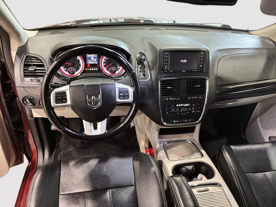 2020 Dodge Grand Caravan Crew Plus-8