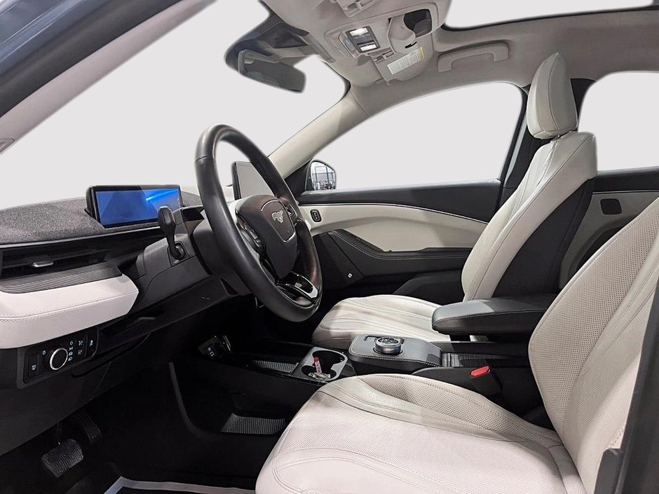 Ford Mustang Mach-E PREMIUM AWD //  TOIT VITRÉ 2023-14