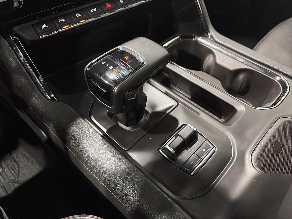 2023 GMC Sierra 1500 AT4-12