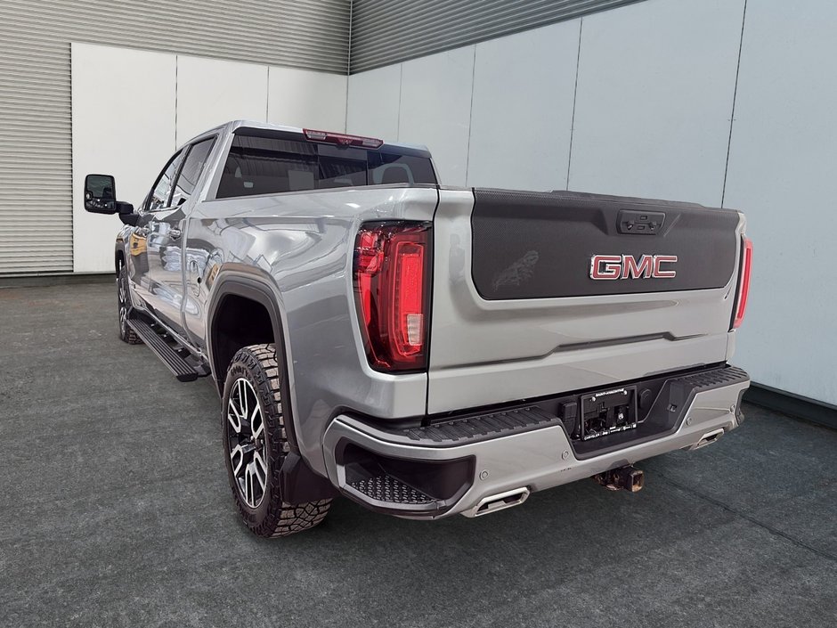 2023 GMC Sierra 1500 AT4-3