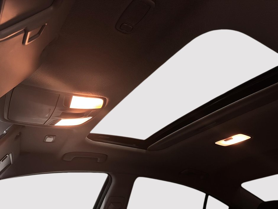 2020 Hyundai Elantra Preferred w/Sun & Safety Package-14