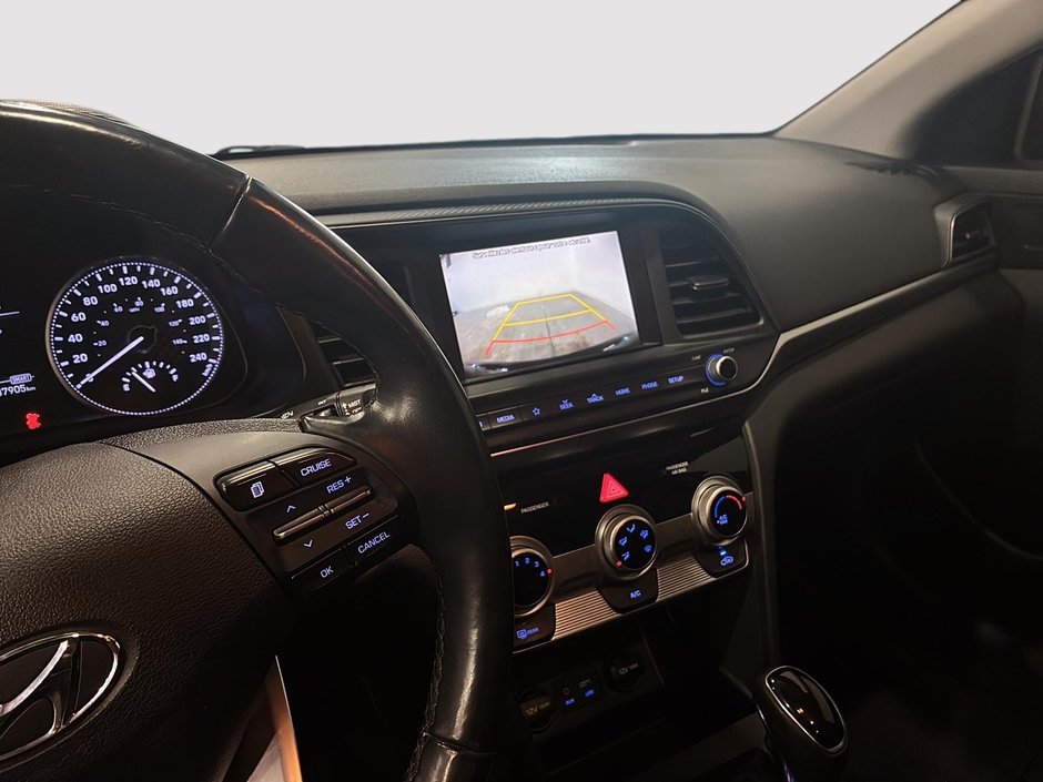 2020 Hyundai Elantra Preferred w/Sun & Safety Package-15