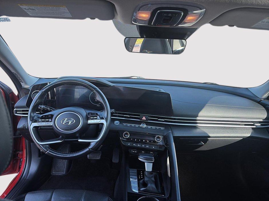 Hyundai Elantra Luxury 2023-8
