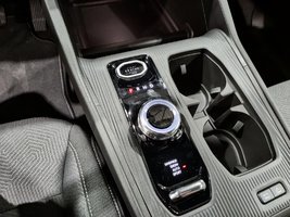 2026 Jeep Cherokee LAREDO-13