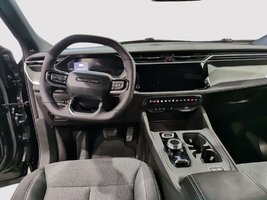 2026 Jeep Cherokee LAREDO-14