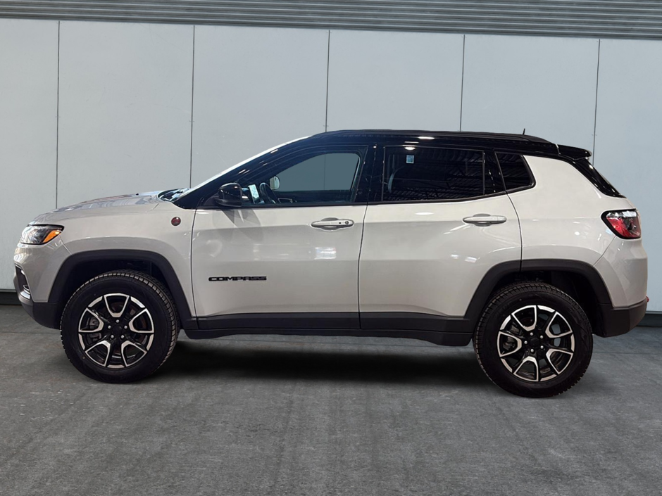 Jeep Compass Trailhawk Elite 2024-4